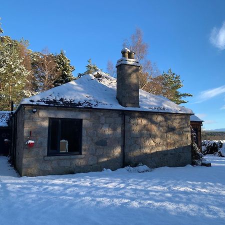 Amazing Cottage With Private Indoor Swim Pool And Hot Tub Grantown-on-Spey Kültér fotó