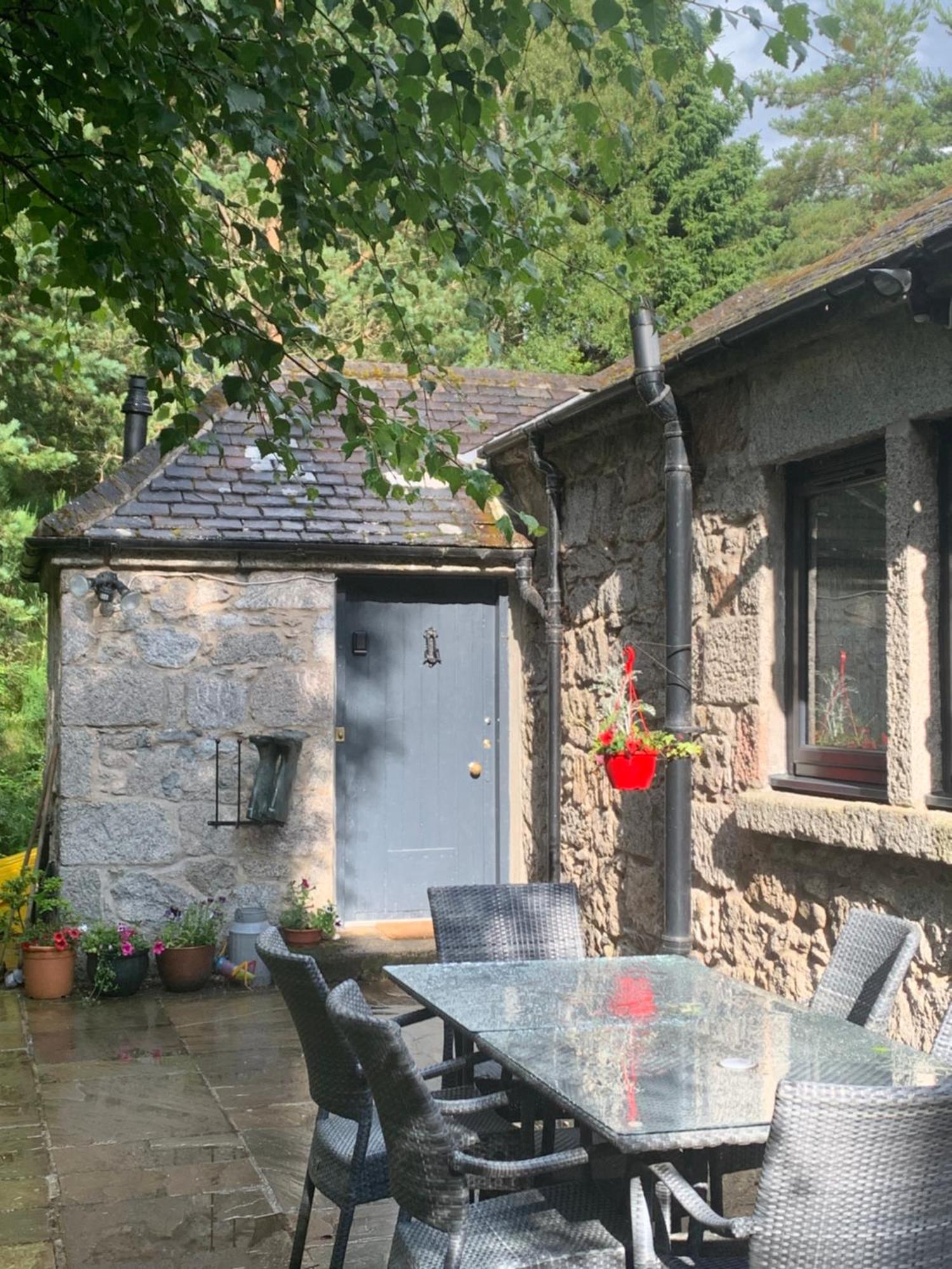 Amazing Cottage With Private Indoor Swim Pool And Hot Tub Grantown-on-Spey Kültér fotó