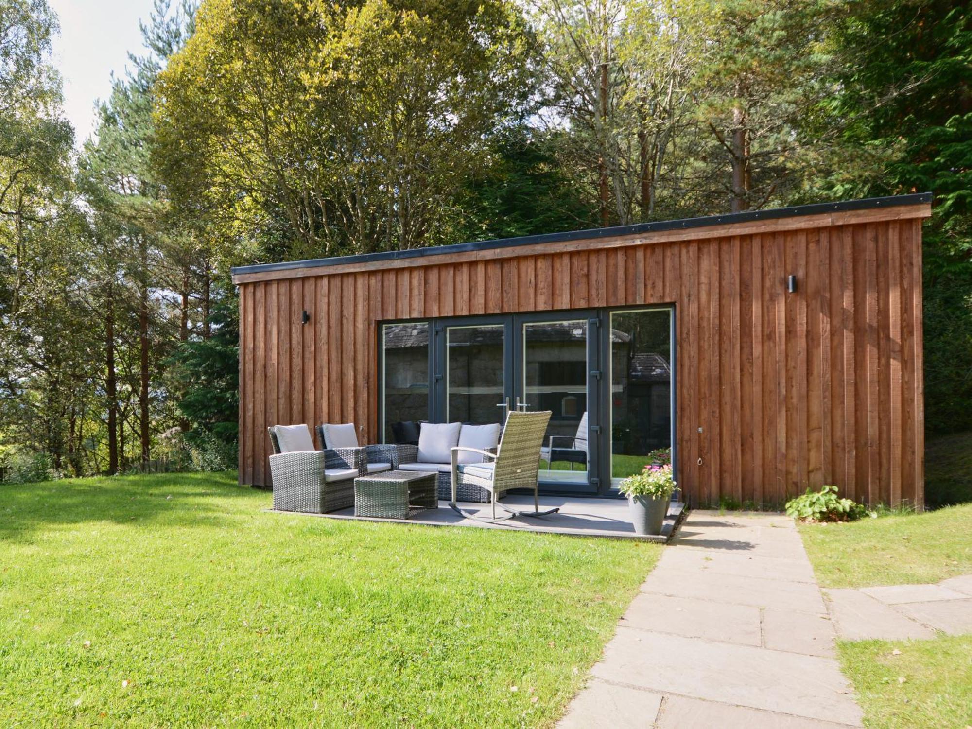 Amazing Cottage With Private Indoor Swim Pool And Hot Tub Grantown-on-Spey Kültér fotó