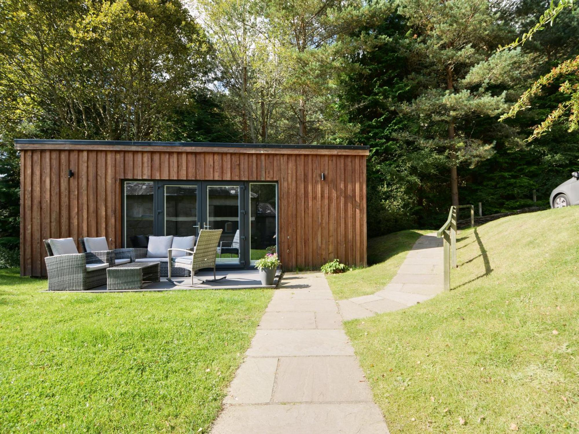 Amazing Cottage With Private Indoor Swim Pool And Hot Tub Grantown-on-Spey Kültér fotó